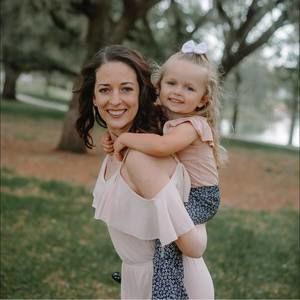 Meet your Posher, Danae